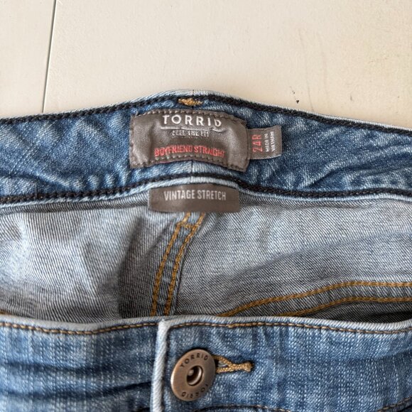 Women's Plus 24R- Torrid boyfriend straight preloved jeans - Picture 6 of 6